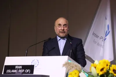 رئيس البرلمان الإيراني محمد باقر قاليباف 