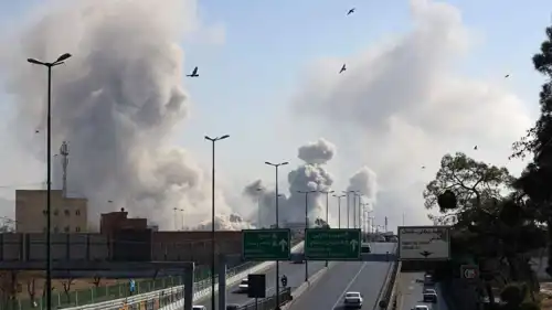 من الغارات على طهران