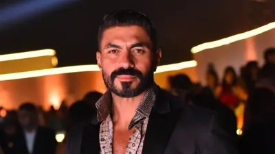 الفنان المصري خالد سليم