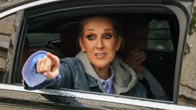 النجمة العالمية سيلين ديون