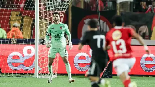 محمد الشناوي في مباراة الأهلي وزد