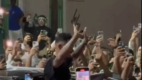 استقبال جماهير الأهلي السعودي للنجم غالينو