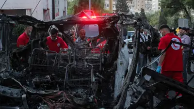 آثار هجوم إسرائيلي سابق على العاصمة السورية دمشق