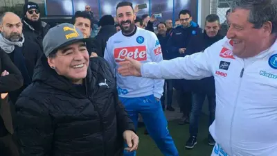 توماسو ستاراسي مع مارادونا