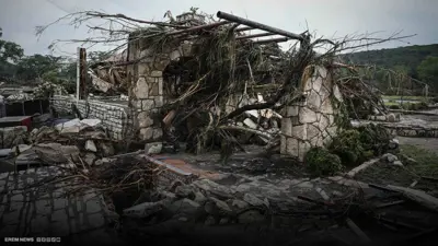 فيضانات تيكساس