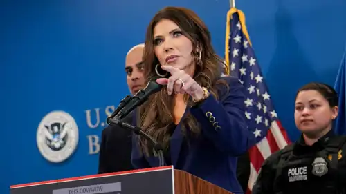 وزيرة الأمن الداخلي الأمريكية كريستي نويم