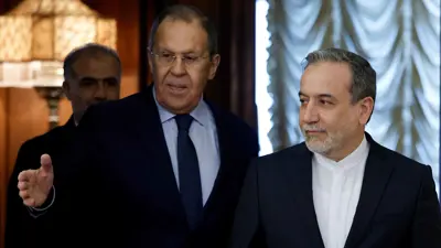 لافروف خلال استقباله لنظيره الإيراني عباس عراقجي