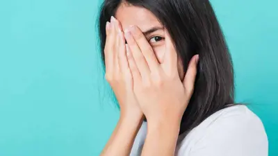 الخجل (تعبيرية)