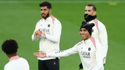 أشرف حكيمي في تدريبات باريس سان جيرمان