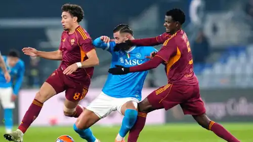 مباراة روما ضد نابولي في الدوري الإيطالي