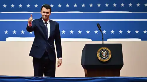 الناشط اليميني تشارلي كيرك