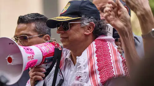 غوستافو بيترو خلال فعالية تضامنية مع غزة