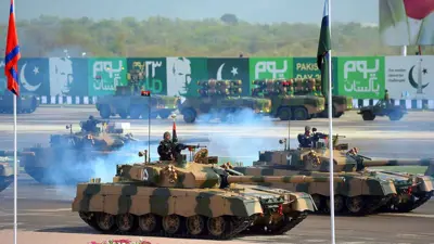 استعراض عسكري في باكستان