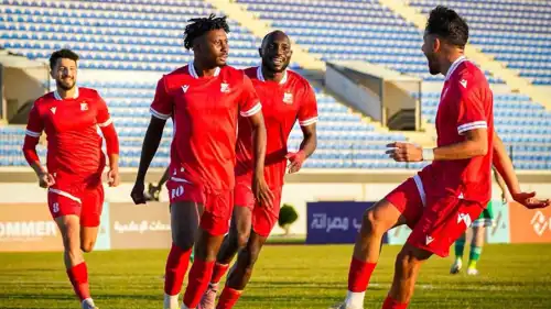 احتفال لاعبي الأهلي بنغازي الليبي