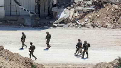 جنود إسرائيليون في الضفة الغربية