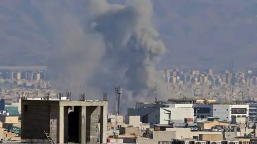 غارات إسرائيلية أمريكية على إيران