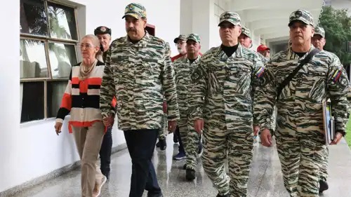 مادورو مع السيدة الأولى ووزير دفاعه 