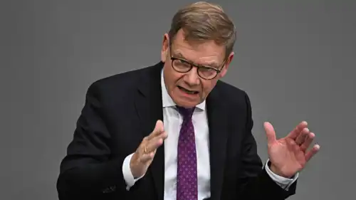 وزير الخارجية الألمانية يوهان فاديفول