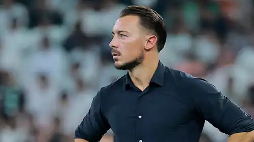 ماتياس يايسله مدرب الأهلي السعودي