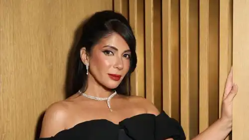 الفنانة المصرية منى زكي