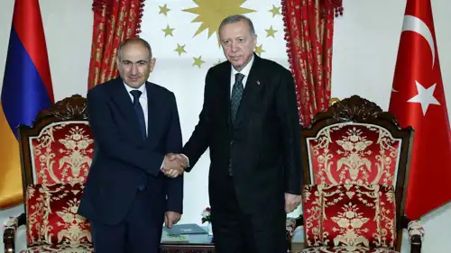 الرئيس التركي أردوغان ورئيس الوزراء الأرميني باشينيان.