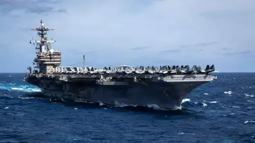 حاملة الطائرات الأمريكية "جورج إتش دبليو بوش"