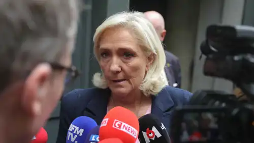 مارين لوبان