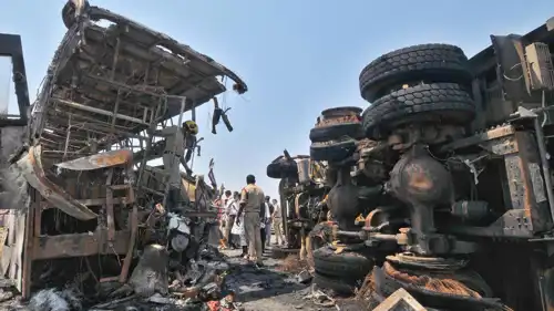 حادث تحطم حافلة في ولاية أندرا براديش الهندية