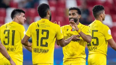 احتفال لاعبي الوصل الإماراتي