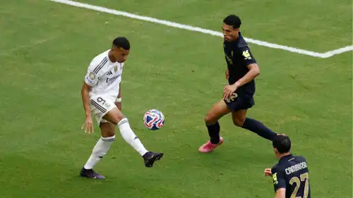 مباراة سابقة بين ريال مدريد ويوفنتوس