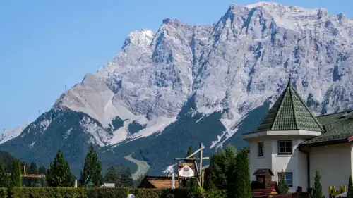 إحدى جبال النمسا