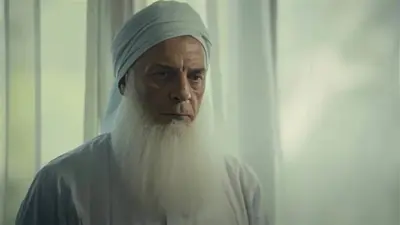 الفنان المصري محمود حميدة في فيلم الملحد