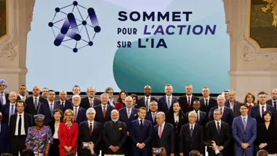 رؤساء مختلف الدول في قمة الذكاء الاصطناعي في باريس
