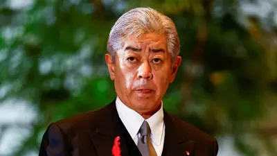 وزير الخارجية الياباني تاكيشي إيوايا